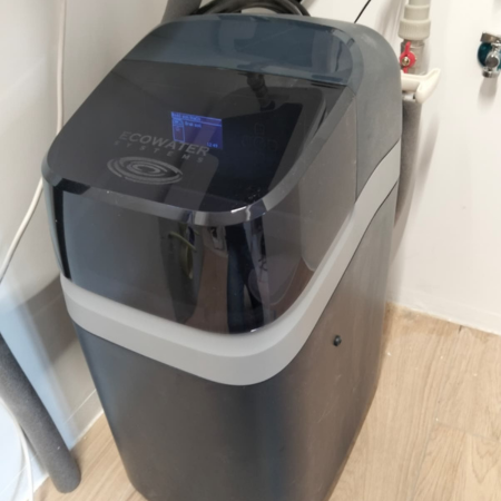 Mały i wydajny zmiękczacz wody Ecowater Evolution 200 Compact